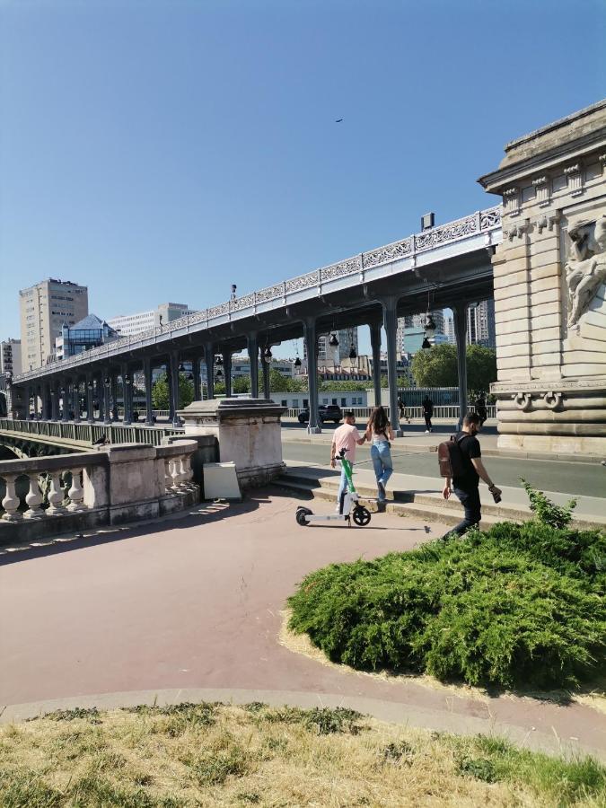 Toureifelchampselysee Paris Exterior photo