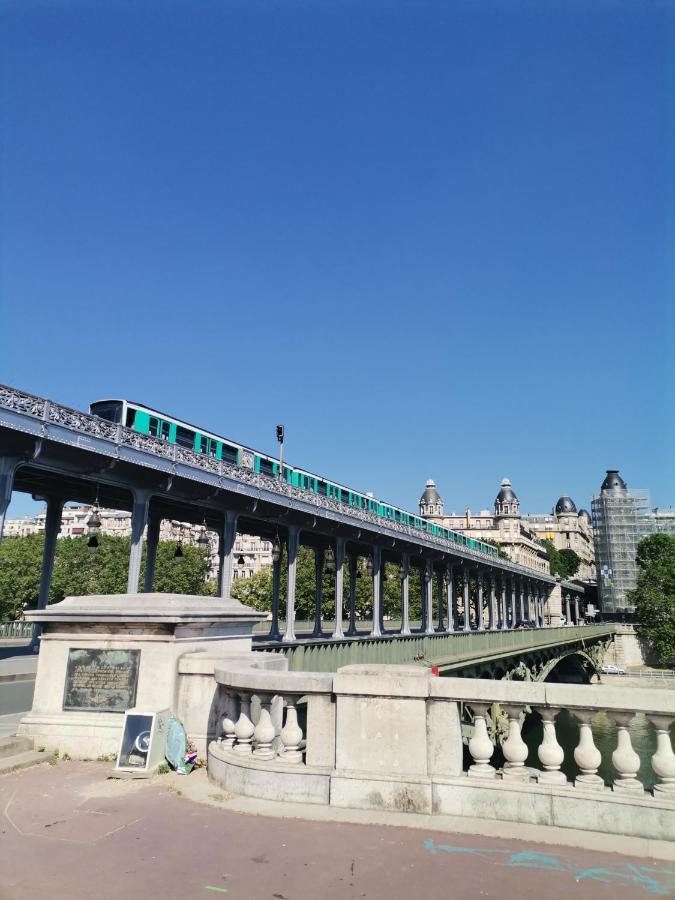 Toureifelchampselysee Paris Exterior photo